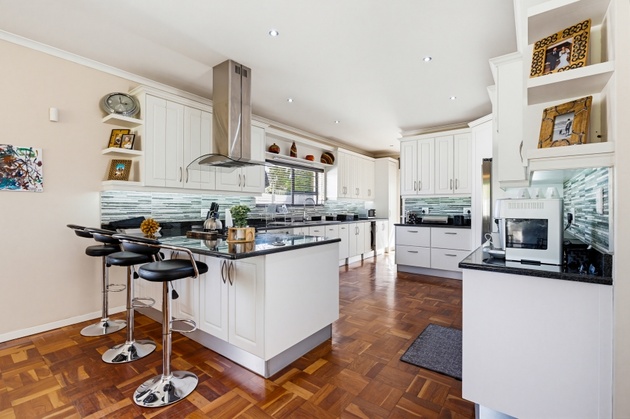 4 Bedroom Property for Sale in Pinelands Western Cape